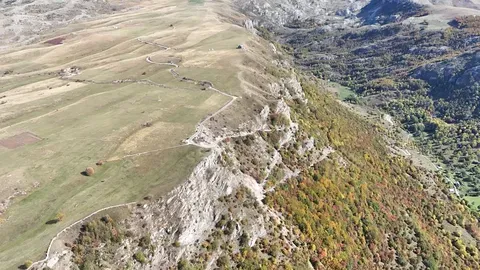 Coliziunea avioanelor de vânătoare: o lecție despre atenția în zbor