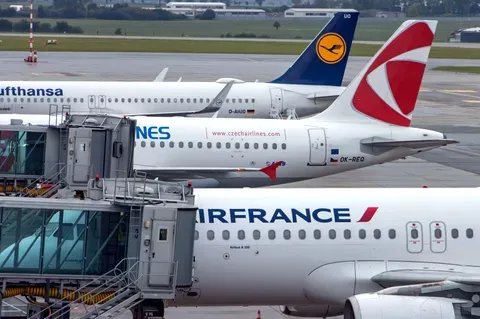 Obiectivul UE pentru aviație: 20.000 de avioane ecologice până în 2050