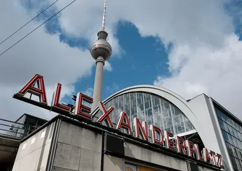 România și Strategia de Atracție a Investițiilor Americane