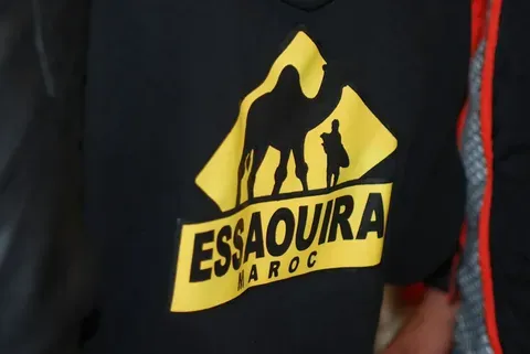 Agresiune extremă într-un magazin din Iași: incidentul violent și arestarea agresorului