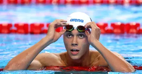 David Popovici câștigă din nou la înot