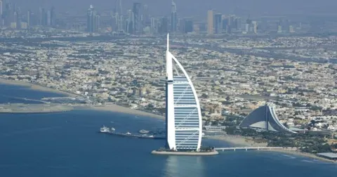 Burj Al Arab, hotelul de 7 stele, se închide pentru renovare