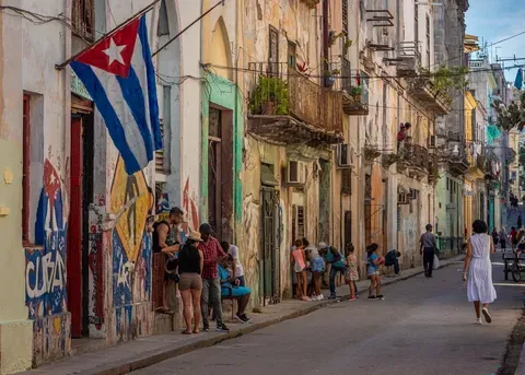 Cuba și Discuțiile cu Oficialii Americani: O Nouă Cronologie a Tensiunilor