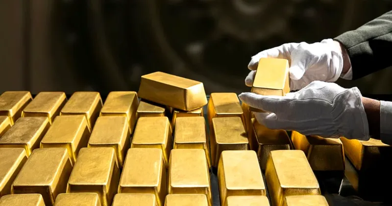 China cumpără aur în timpul crizei petrolului