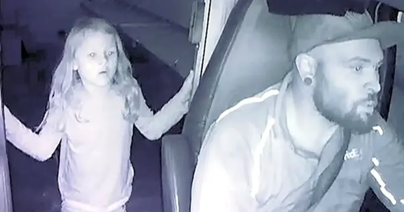 Coșmar de Crăciun: O fetiță de 7 ani, ucisă de livratorul cadoului