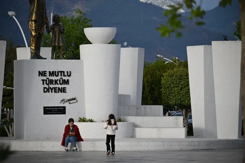 Forțele kurde în contextul geopolitic: între alianțe și amenințări