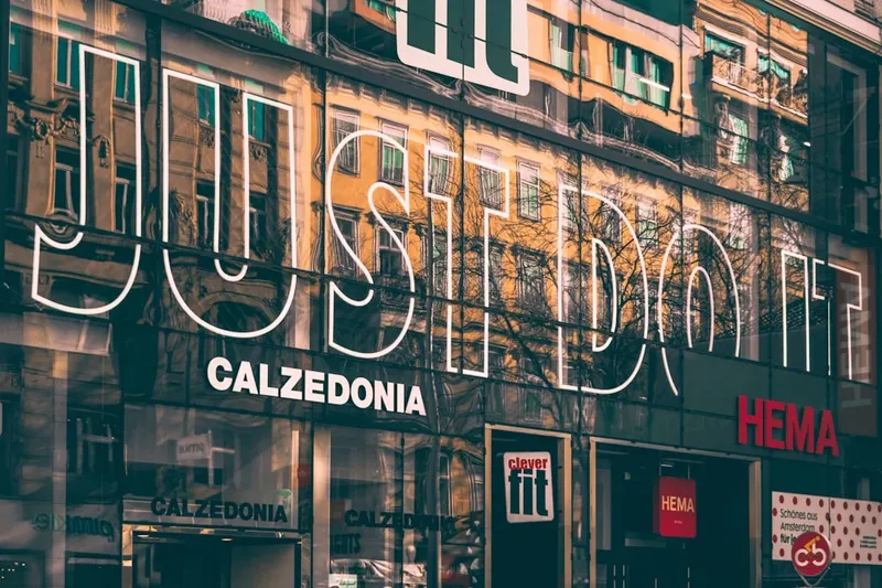 Evenimente importante pe 8 aprilie