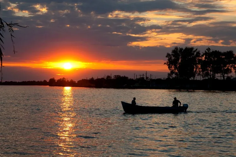 Un studio plutitor pentru tineri