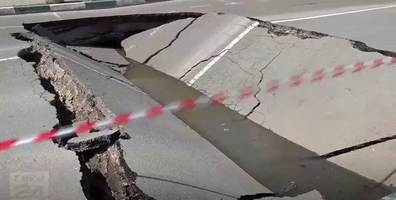 Drum surpat în centrul localității Techirghiol