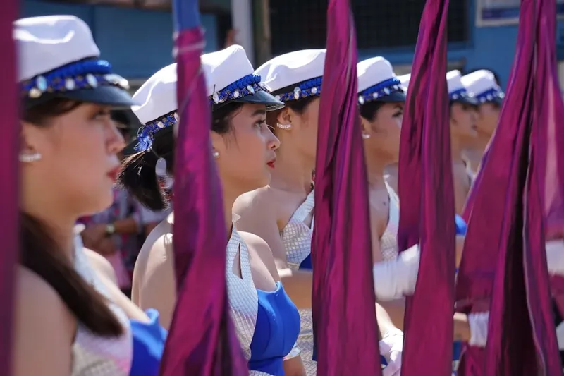 Compararea Performanței Aspiratoarelor: Verticale vs. Robotizate