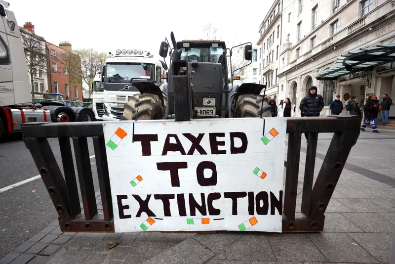 Proteste în Europa din cauza creșterii prețurilor la carburanți