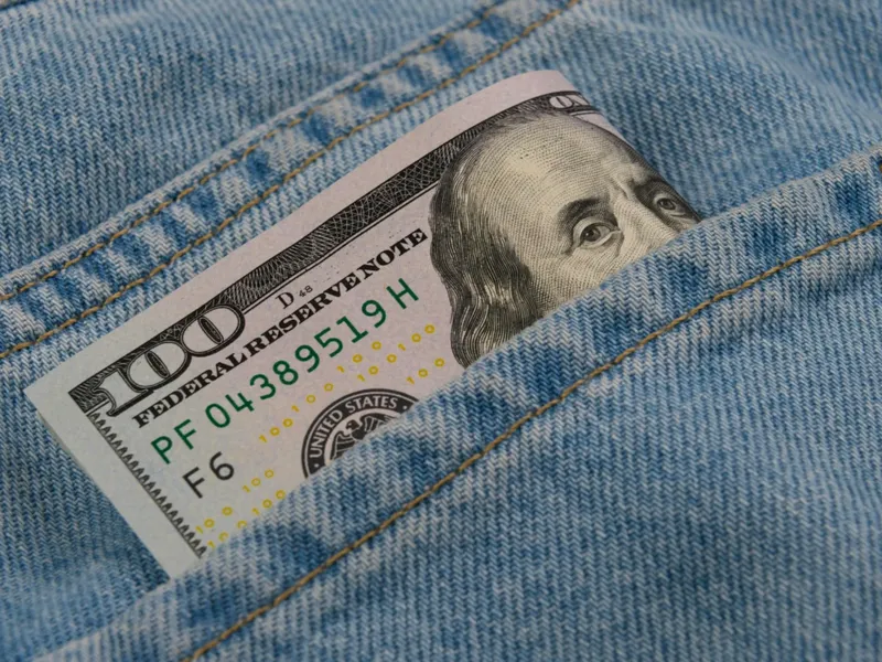 Inflația în SUA crește rapid din cauza prețurilor la carburanți