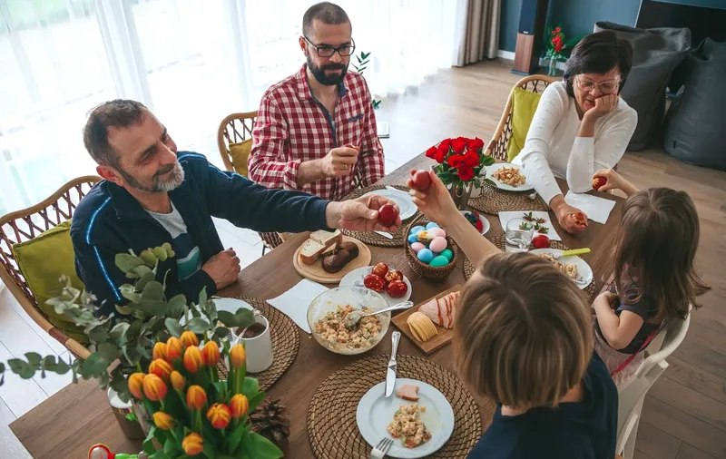 Paștele în familie: Dileme și alegeri personale