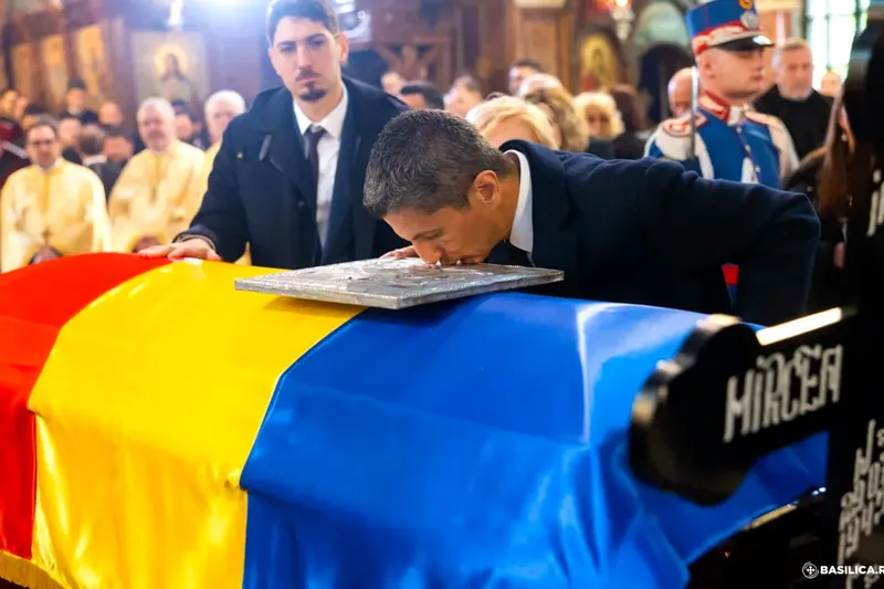 Discursul emoționant al lui Răzvan Lucescu la înmormântarea lui Mircea Lucescu