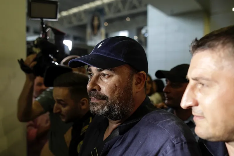 Darius Vâlcov rămâne în penitenciar