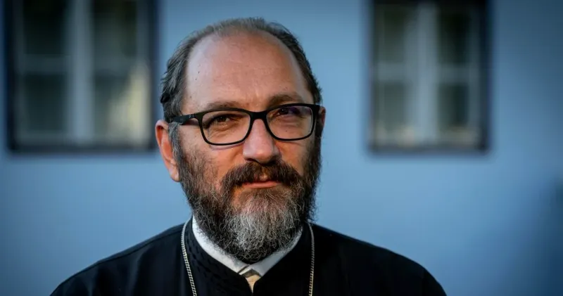 Părintele Constantin Necula: „Paștele nu este doar despre tradiție, ci și despre Hristos”