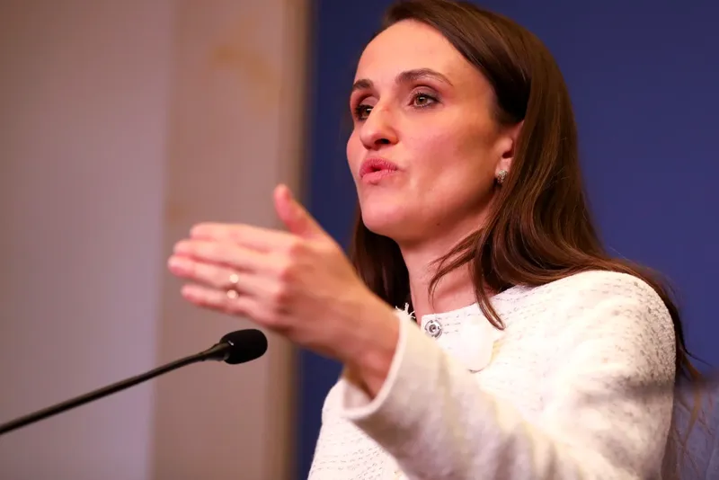 Oana Țoiu a discutat cu ministra de externe a Ungariei