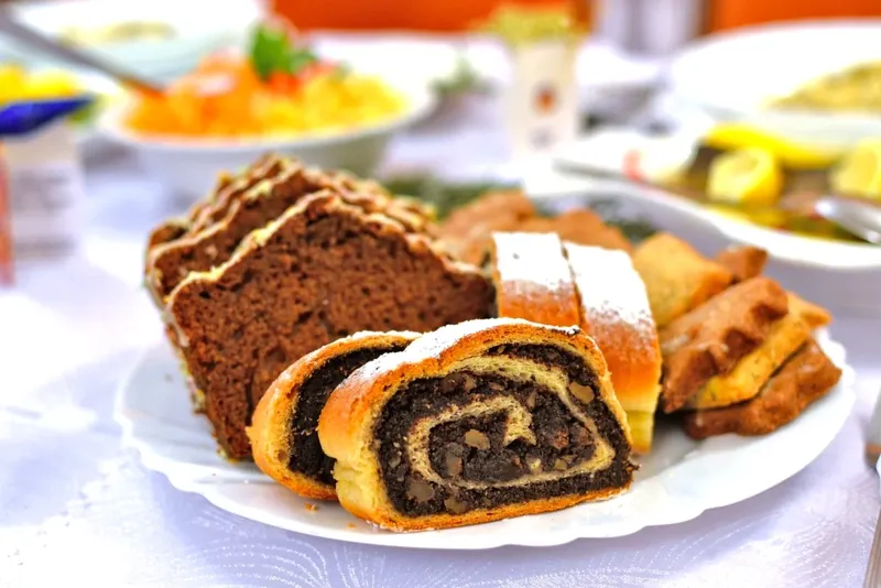 Vânzările de Paște 2026: Cofetarii se confruntă cu o scădere dramatică a comenzilor