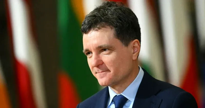 Contestația lui Nicușor Dan privind Legea companiilor de stat