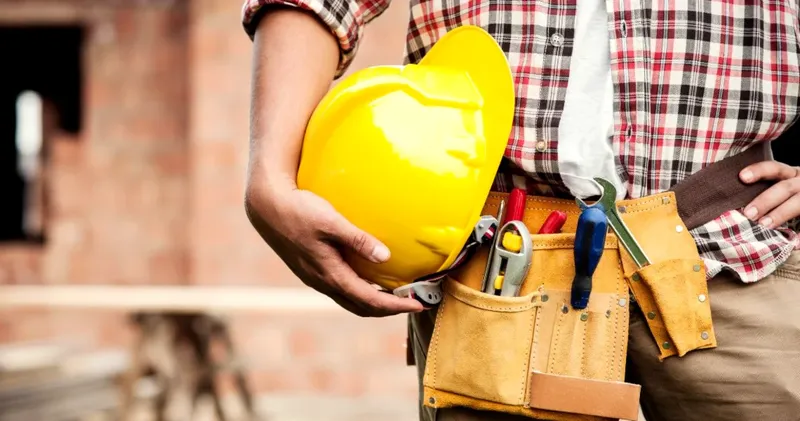 Un francez și-a demolat casa pentru a scăpa de ocupanții ilegali