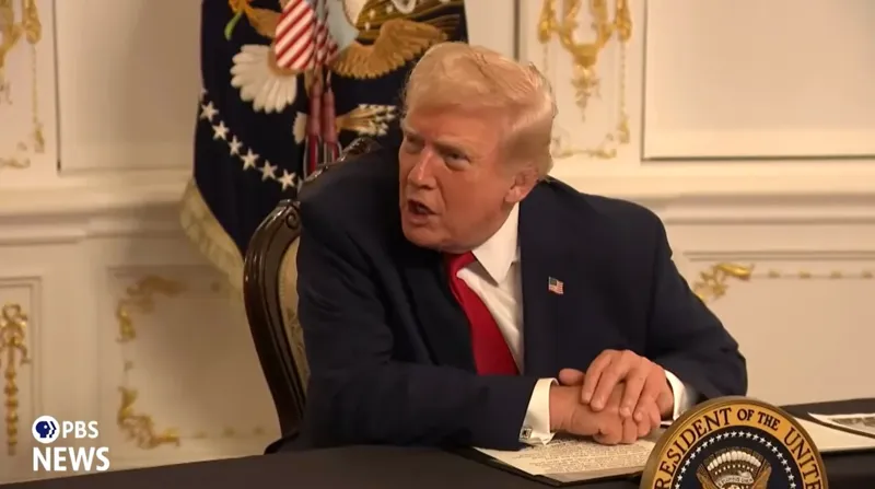 Trump ameninţă cu tarife vamale pe oricine vinde arme Iranului