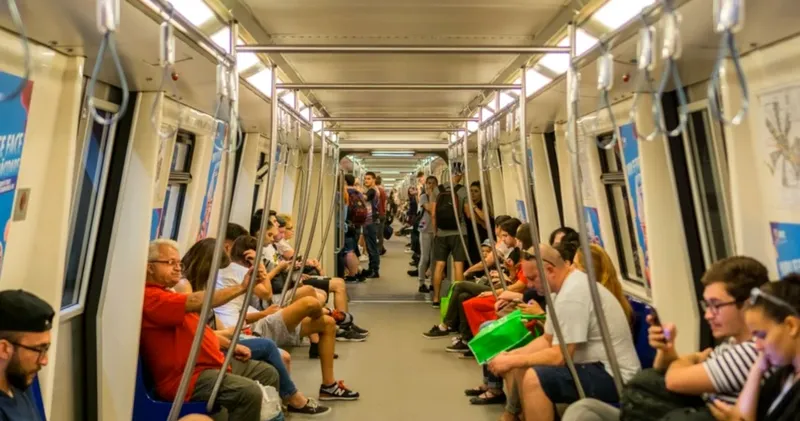 Scumpirea călătoriilor cu metroul din București