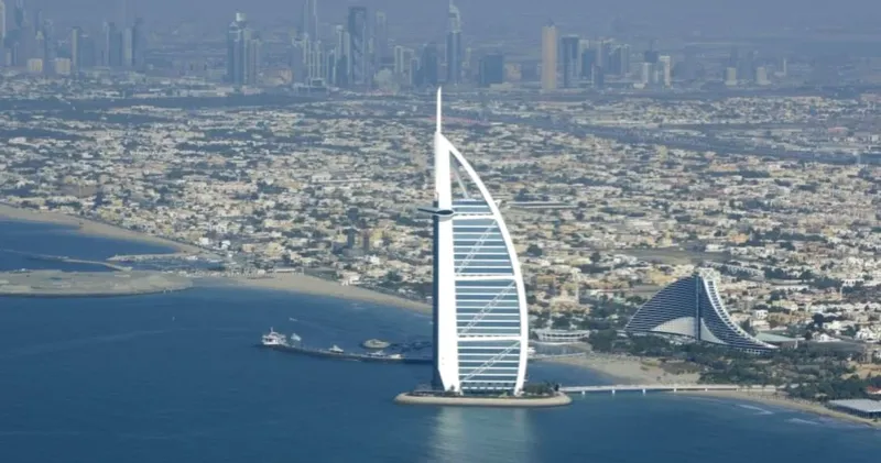 Burj Al Arab, hotelul de 7 stele, se închide pentru renovare