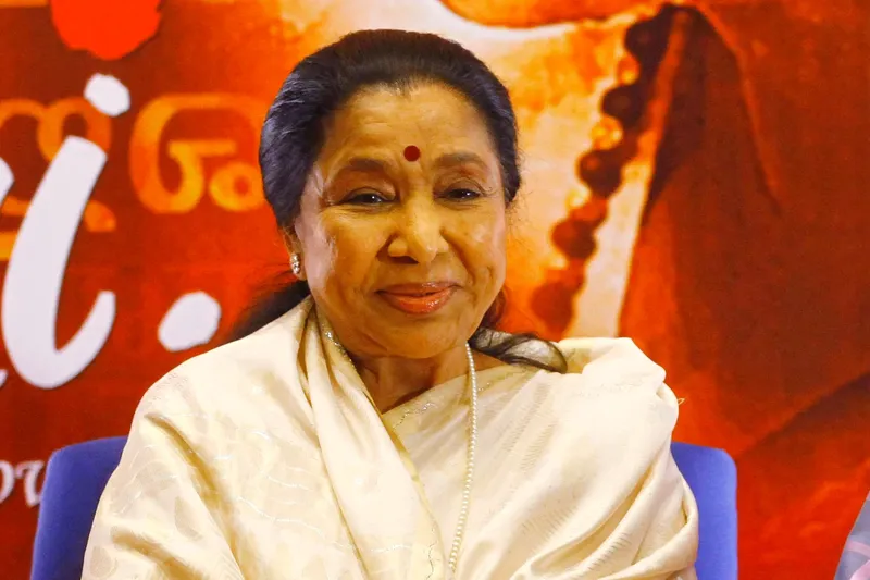 Moartea Asha Bhosle, regina muzicii indiene