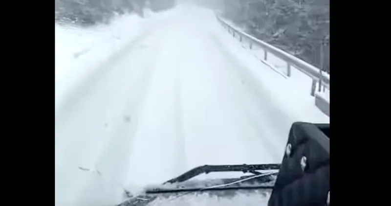 Ninsori neașteptate în Maramureș și Suceava