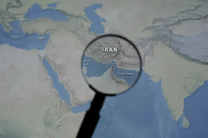 Prima navă neiraniană traversează Strâmtoarea Ormuz după armistițiu