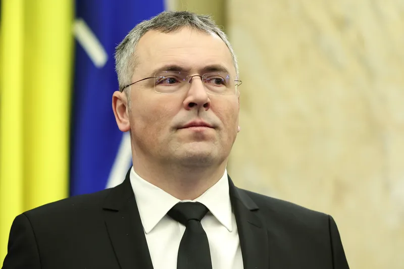 Procurorul CSM, Șocat de Deciziile Politice în Justiție