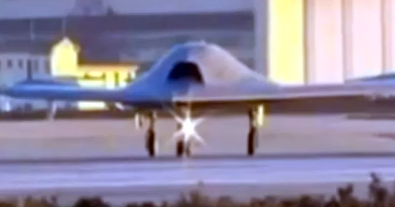 Inovația Chineză: Dronă alimentată în zbor