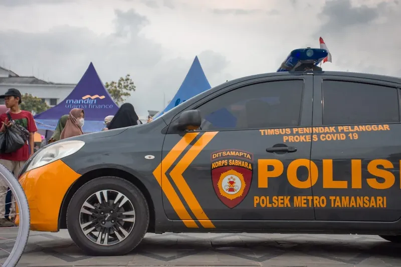 Strategia lui Trump în Iran: Polițistul bun și polițistul rău